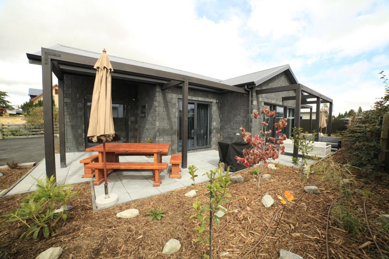 Black Stilt Retreat, Stunning Luxury Property Twizel Bagian luar foto