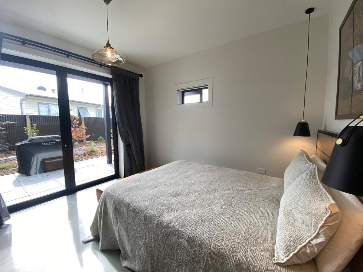 Black Stilt Retreat, Stunning Luxury Property Twizel Bagian luar foto