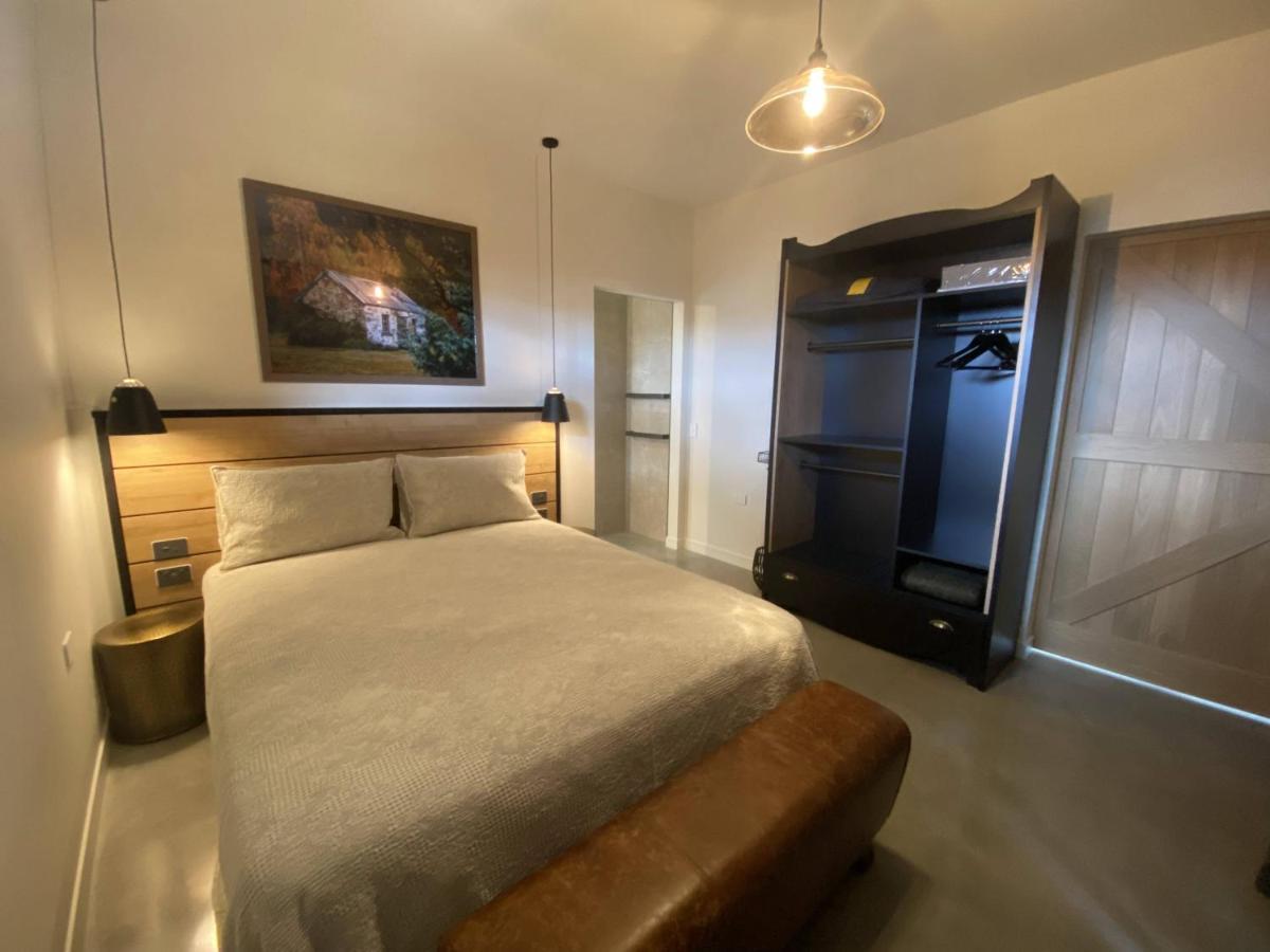 Black Stilt Retreat, Stunning Luxury Property Twizel Bagian luar foto