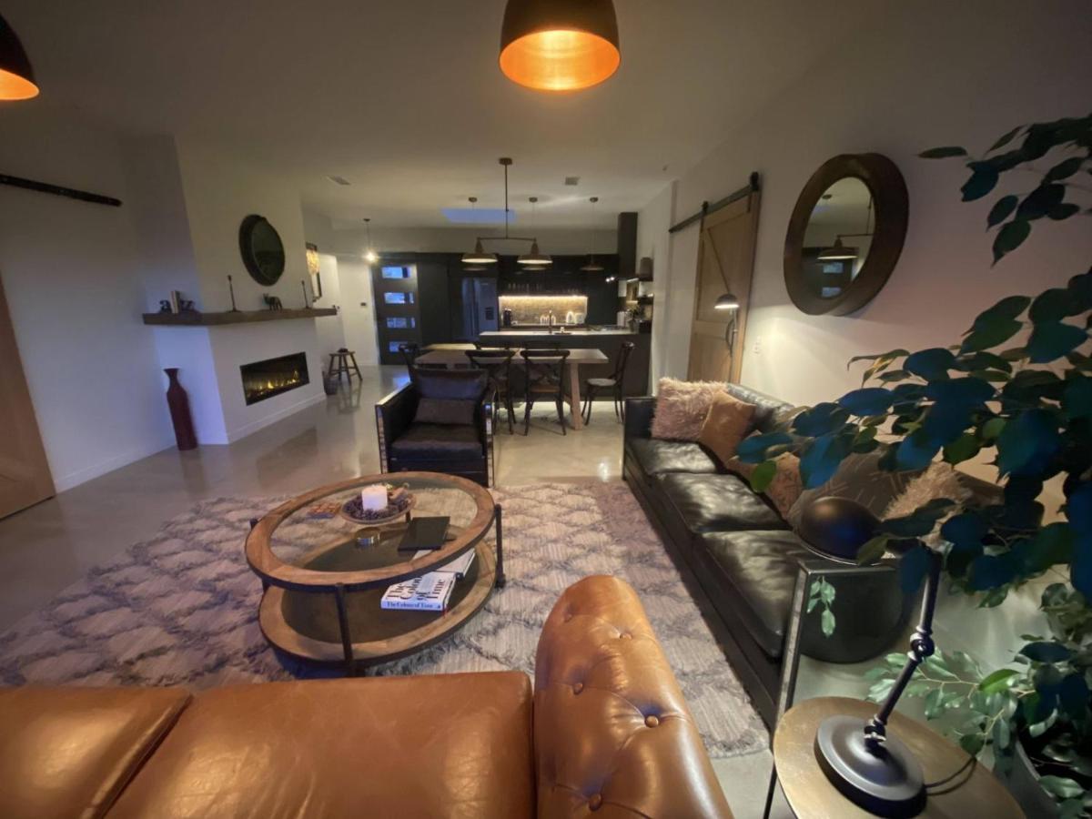 Black Stilt Retreat, Stunning Luxury Property Twizel Bagian luar foto